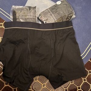 listing-status-banner